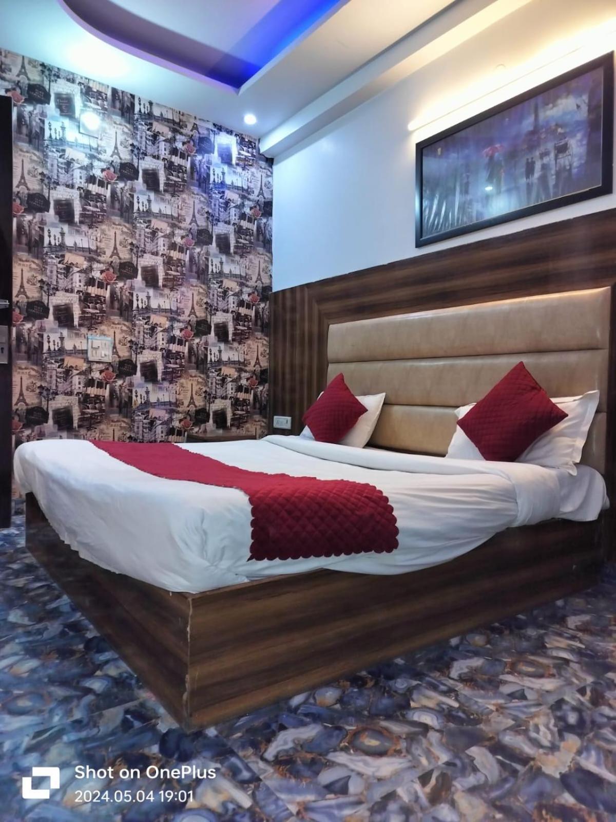 Hotel Janvi Palace Dillí Exteriér fotografie